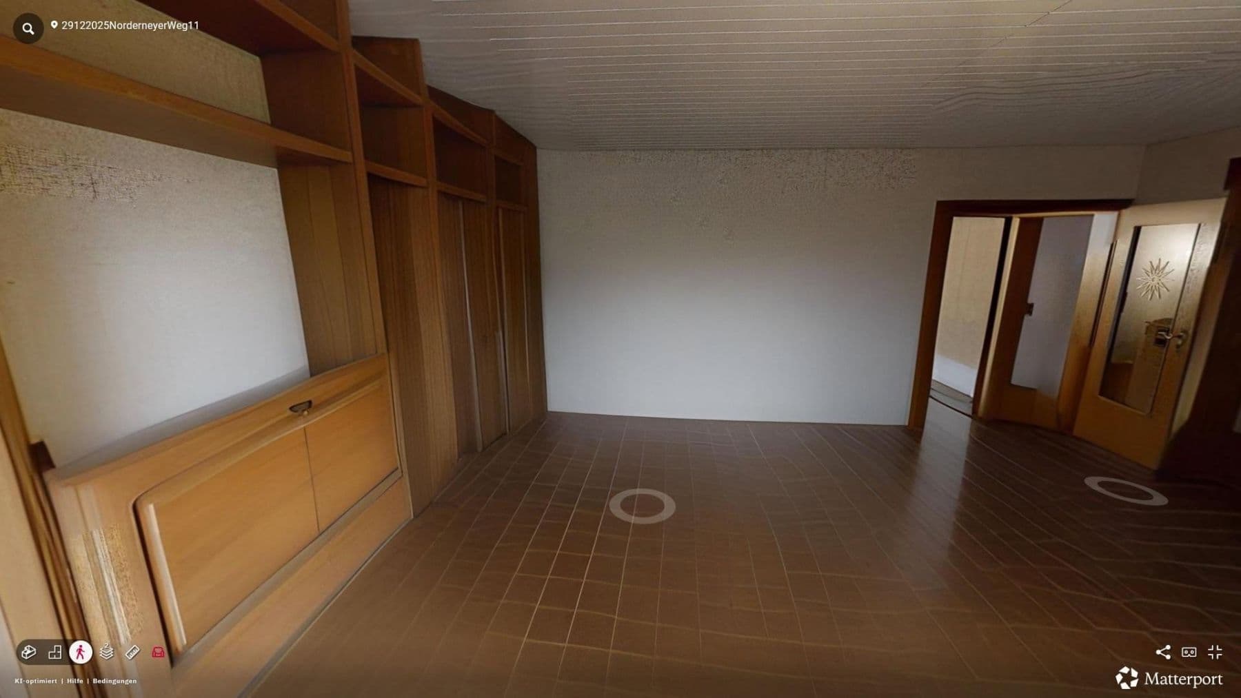 Predaj domu 280 m², pozemek 1.142 m², Norderneyer Weg 11, Leer (Ostfriesland), Dolné Sasko Predaj domu 280 m², pozemek 1.142 m², Norderneyer Weg 11, Leer (Ostfriesland), Dolné Sasko