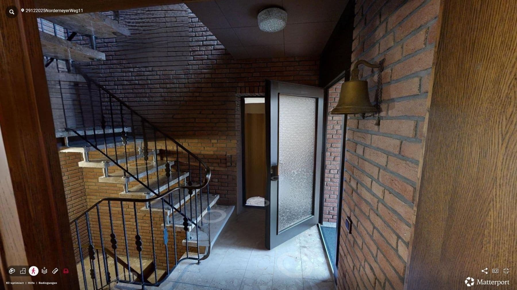 Predaj domu 280 m², pozemek 1.142 m², Norderneyer Weg 11, Leer (Ostfriesland), Dolné Sasko Predaj domu 280 m², pozemek 1.142 m², Norderneyer Weg 11, Leer (Ostfriesland), Dolné Sasko