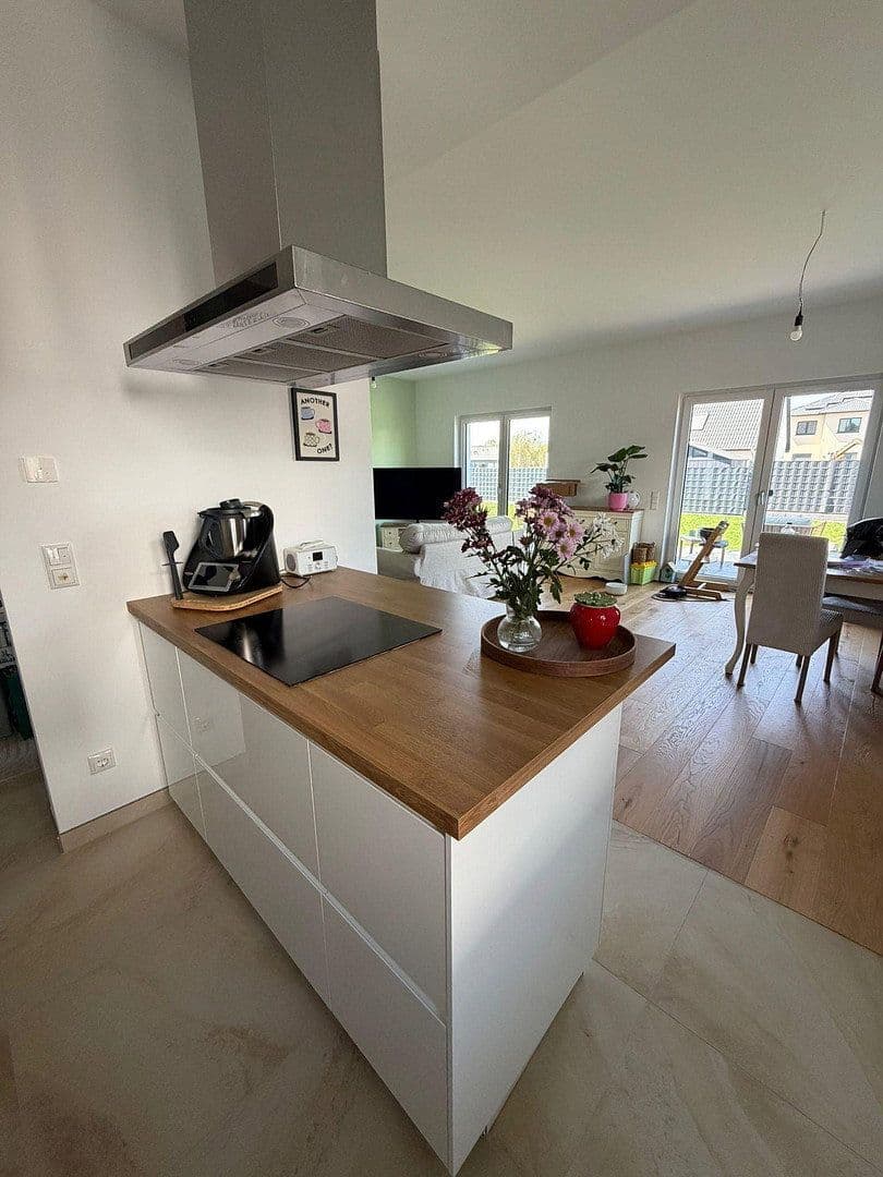 Prenájom domu 130 m², pozemek 300 m², Burgundstraße 22, Ludwigsfelde, Brandenbursko Prenájom domu 130 m², pozemek 300 m², Burgundstraße 22, Ludwigsfelde, Brandenbursko