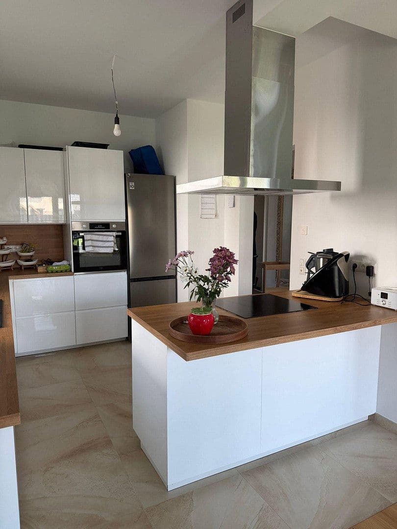 Prenájom domu 130 m², pozemek 300 m², Burgundstraße 22, Ludwigsfelde, Brandenbursko Prenájom domu 130 m², pozemek 300 m², Burgundstraße 22, Ludwigsfelde, Brandenbursko