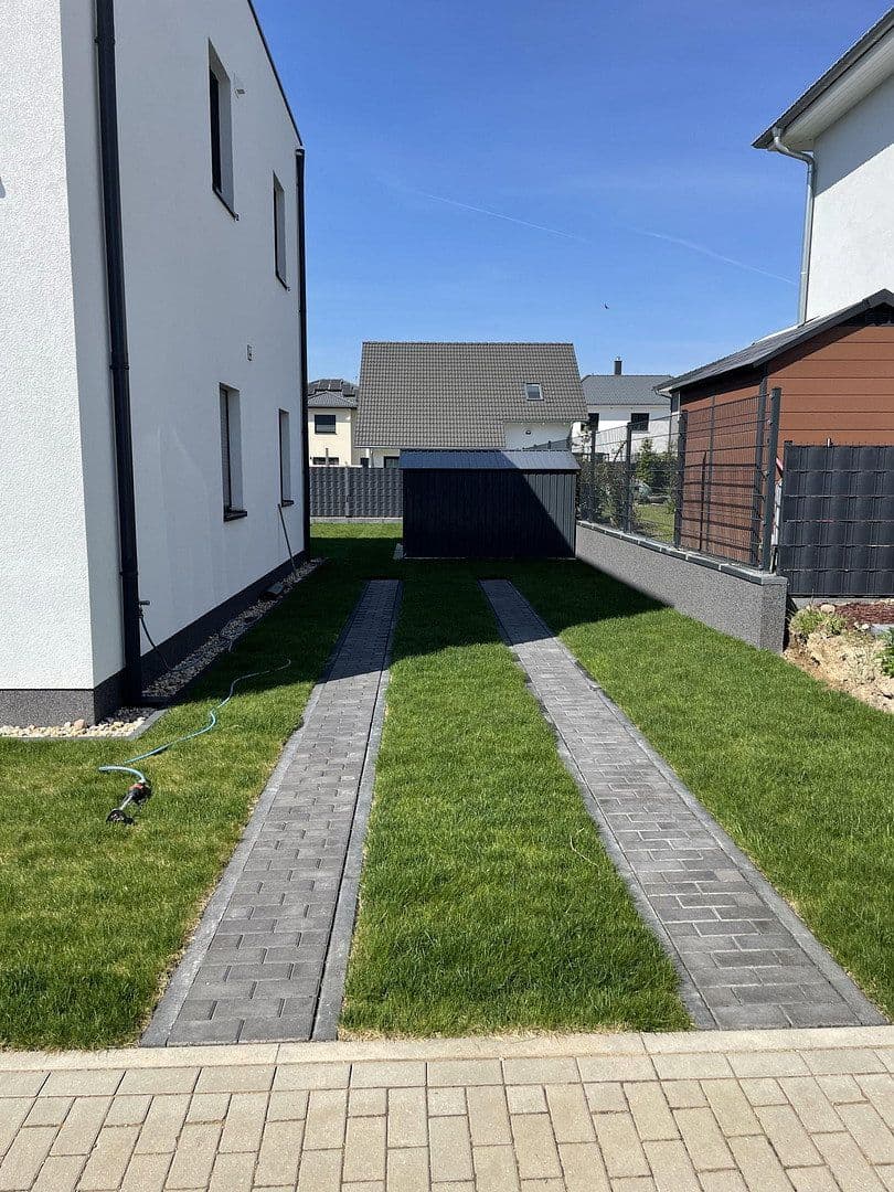 Prenájom domu 130 m², pozemek 300 m², Burgundstraße 22, Ludwigsfelde, Brandenbursko Prenájom domu 130 m², pozemek 300 m², Burgundstraße 22, Ludwigsfelde, Brandenbursko
