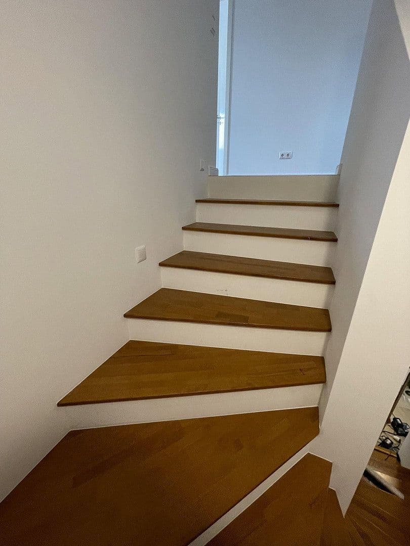 Prenájom domu 130 m², pozemek 300 m², Burgundstraße 22, Ludwigsfelde, Brandenbursko Prenájom domu 130 m², pozemek 300 m², Burgundstraße 22, Ludwigsfelde, Brandenbursko