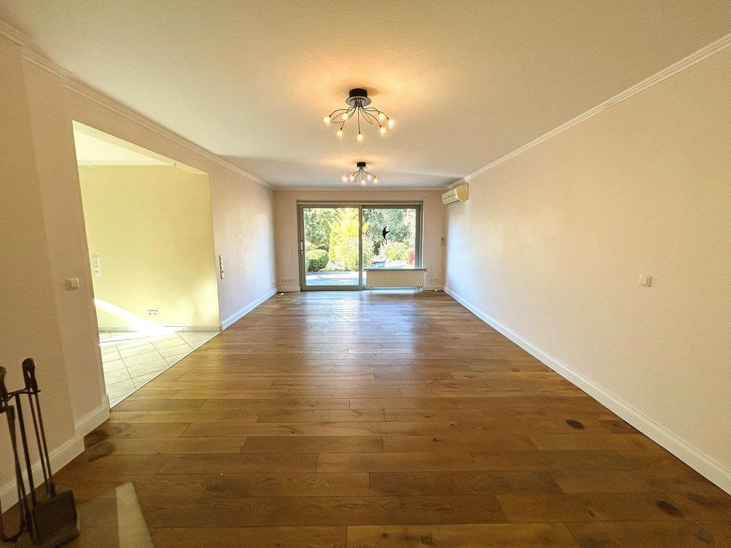 Predaj domu 324 m², pozemek 1.111 m², Mönkeberg, Šlezvicko-Holštajnsko Predaj domu 324 m², pozemek 1.111 m², Mönkeberg, Šlezvicko-Holštajnsko