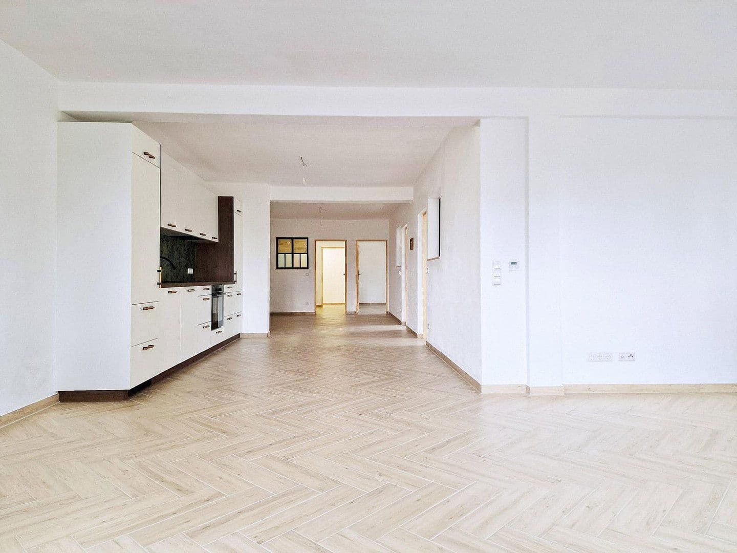 Prenájom bytu 4-izbový 128 m², Am Küsterberg 6A, Wolfsburg, Dolné Sasko Prenájom bytu 4-izbový 128 m², Am Küsterberg 6A, Wolfsburg, Dolné Sasko