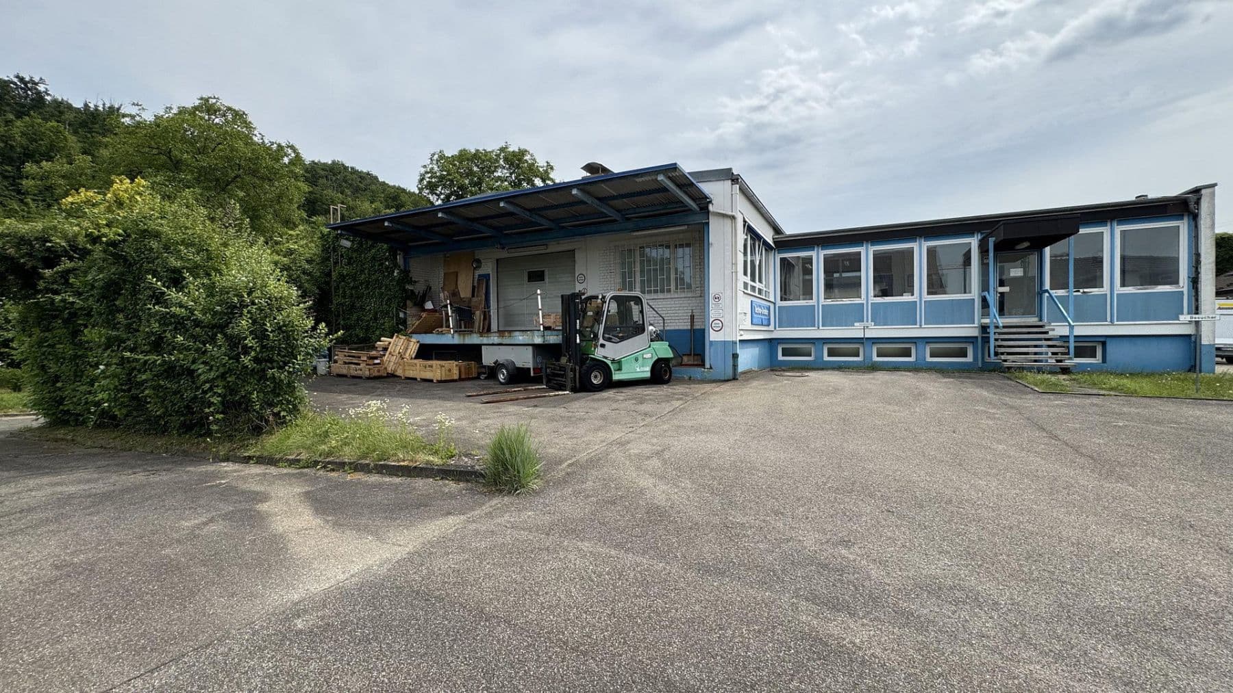 Predaj nebytového priestoru 6.330 m², Kämpfelbach, Bádensko-Wurttembersko Predaj nebytového priestoru 6.330 m², Kämpfelbach, Bádensko-Wurttembersko