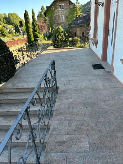Predaj domu 240 m², pozemek 2.468 m², Mürlenbach, Porýnie-Falcko Predaj domu 240 m², pozemek 2.468 m², Mürlenbach, Porýnie-Falcko