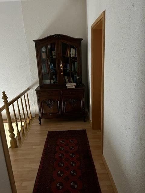 Predaj domu 240 m², pozemek 2.468 m², Mürlenbach, Porýnie-Falcko Predaj domu 240 m², pozemek 2.468 m², Mürlenbach, Porýnie-Falcko