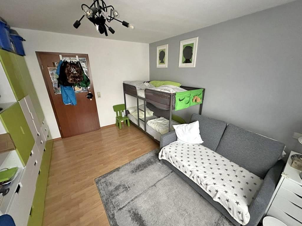 Prenájom bytu 3-izbový 81 m², Rhönstr.5, Waghäusel, Bádensko-Wurttembersko Prenájom bytu 3-izbový 81 m², Rhönstr.5, Waghäusel, Bádensko-Wurttembersko