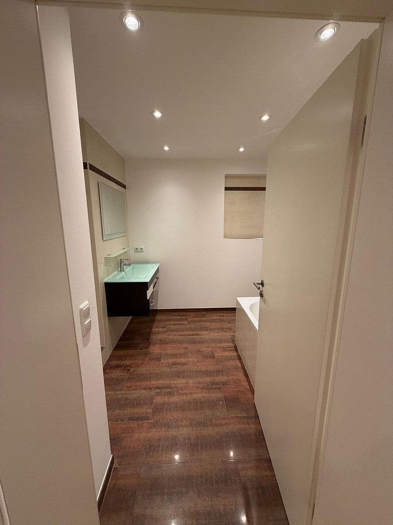 Predaj bytu 3-izbový 81 m², München, Bavorsko Predaj bytu 3-izbový 81 m², München, Bavorsko