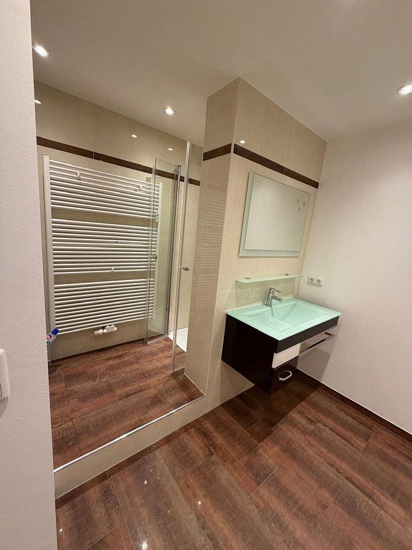 Predaj bytu 3-izbový 81 m², München, Bavorsko Predaj bytu 3-izbový 81 m², München, Bavorsko