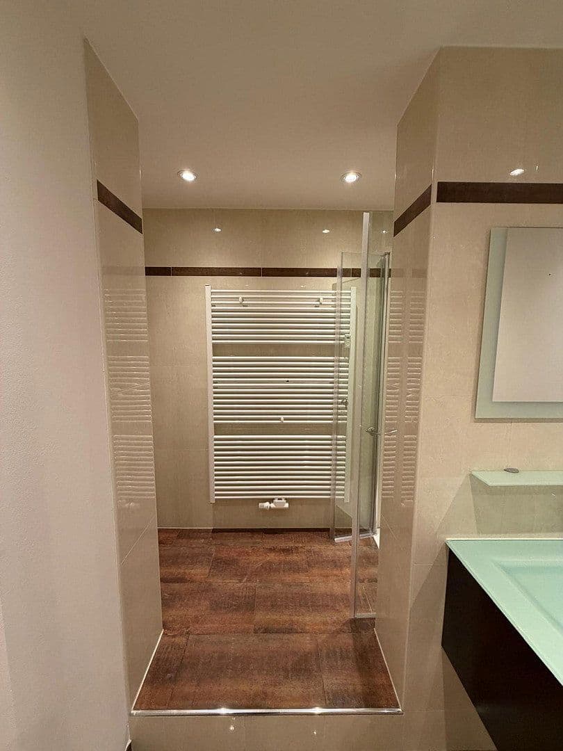 Predaj bytu 3-izbový 81 m², München, Bavorsko Predaj bytu 3-izbový 81 m², München, Bavorsko