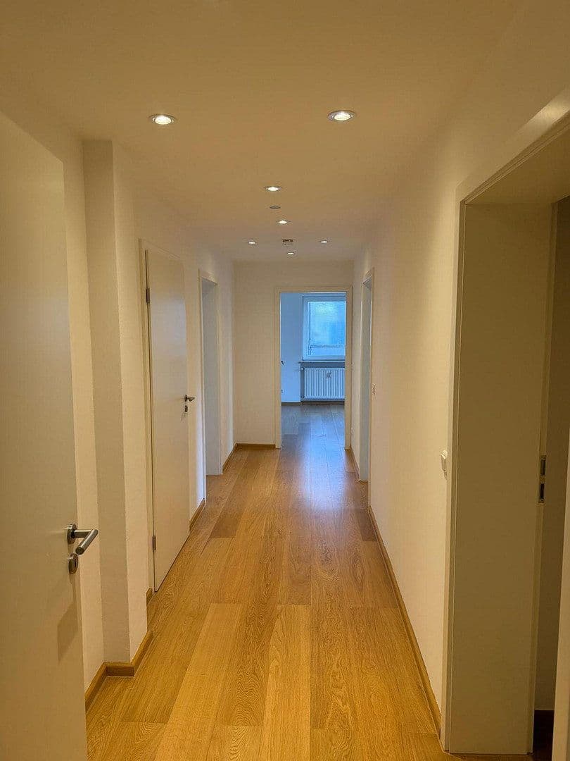 Predaj bytu 3-izbový 81 m², München, Bavorsko Predaj bytu 3-izbový 81 m², München, Bavorsko