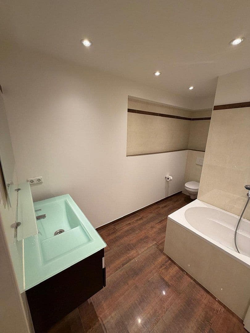 Predaj bytu 3-izbový 81 m², München, Bavorsko Predaj bytu 3-izbový 81 m², München, Bavorsko