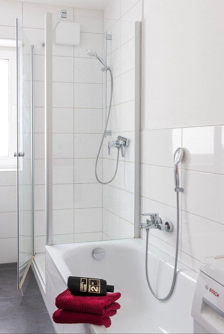 Prenájom bytu 2-izbový 64 m², Laurentiusstr. 20, Würzburg, Bavorsko Prenájom bytu 2-izbový 64 m², Laurentiusstr. 20, Würzburg, Bavorsko