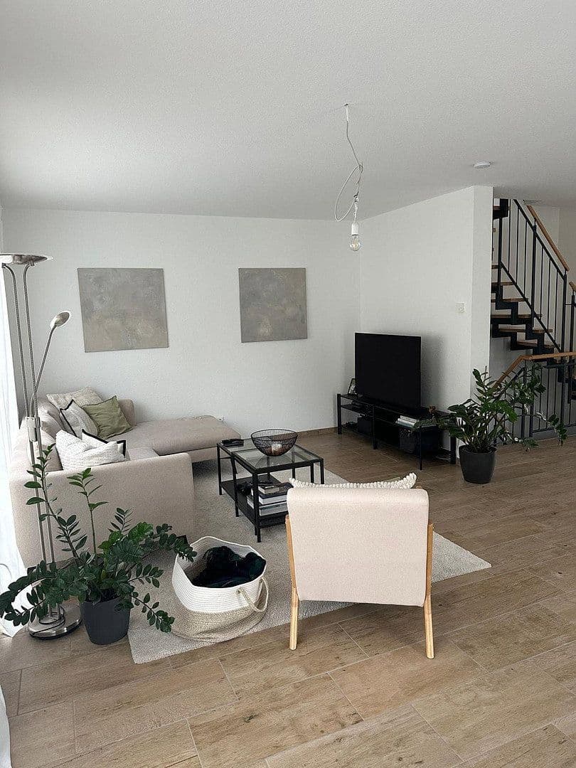 Prenájom domu 144 m², pozemek 269 m², Haibach, Bavorsko Prenájom domu 144 m², pozemek 269 m², Haibach, Bavorsko