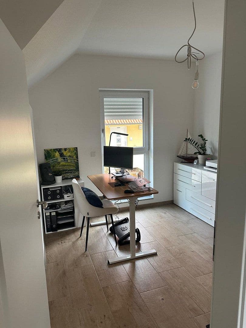 Prenájom domu 144 m², pozemek 269 m², Haibach, Bavorsko Prenájom domu 144 m², pozemek 269 m², Haibach, Bavorsko