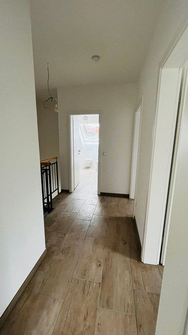 Prenájom domu 144 m², pozemek 269 m², Haibach, Bavorsko Prenájom domu 144 m², pozemek 269 m², Haibach, Bavorsko