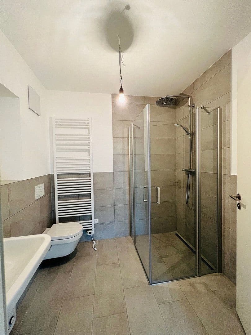 Prenájom bytu 2-izbový 80 m², Thaliastraße 35, Kerpen, Severné Porýnie - Westfálsko Prenájom bytu 2-izbový 80 m², Thaliastraße 35, Kerpen, Severné Porýnie - Westfálsko