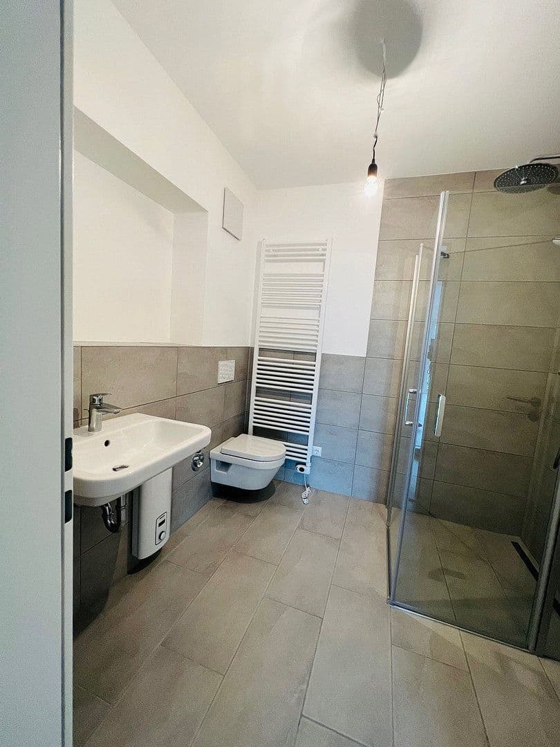 Prenájom bytu 2-izbový 80 m², Thaliastraße 35, Kerpen, Severné Porýnie - Westfálsko Prenájom bytu 2-izbový 80 m², Thaliastraße 35, Kerpen, Severné Porýnie - Westfálsko