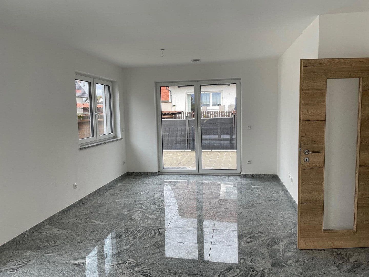 Prenájom domu 130 m², pozemek 240 m², Jettingen-Scheppach, Bavorsko Prenájom domu 130 m², pozemek 240 m², Jettingen-Scheppach, Bavorsko