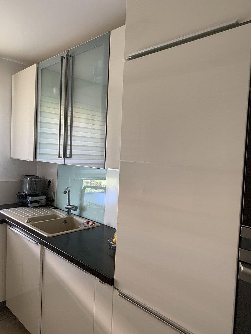 Prenájom bytu 4-izbový 97 m², Glaserstr. 11, Frankfurt am Main Oberrad, Hesensko Prenájom bytu 4-izbový 97 m², Glaserstr. 11, Frankfurt am Main Oberrad, Hesensko