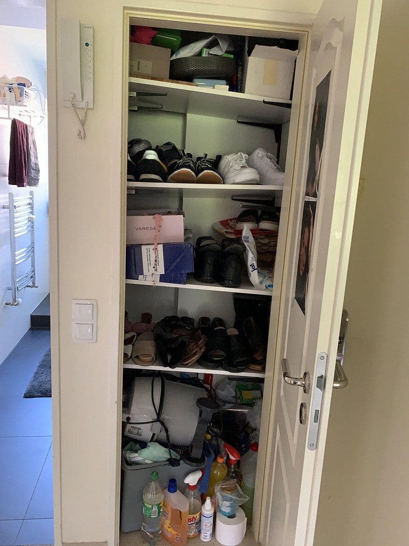 Prenájom bytu 4-izbový 97 m², Glaserstr. 11, Frankfurt am Main Oberrad, Hesensko Prenájom bytu 4-izbový 97 m², Glaserstr. 11, Frankfurt am Main Oberrad, Hesensko