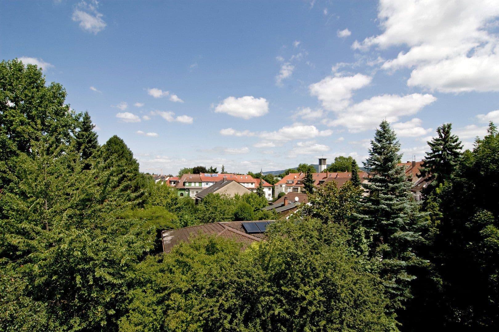 Prenájom bytu 2-izbový 74 m², Heidelberg, Bádensko-Wurttembersko Prenájom bytu 2-izbový 74 m², Heidelberg, Bádensko-Wurttembersko