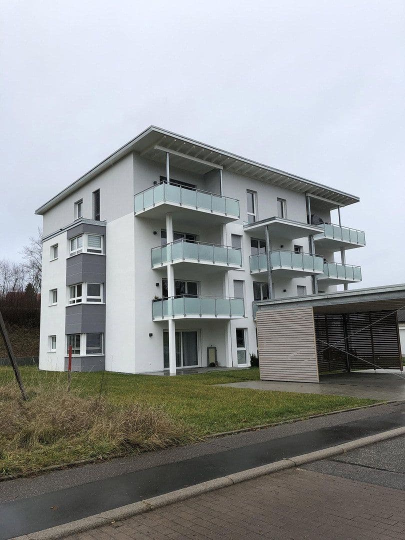 Prenájom bytu 3-izbový 81 m², Bösingen, Bádensko-Wurttembersko Prenájom bytu 3-izbový 81 m², Bösingen, Bádensko-Wurttembersko