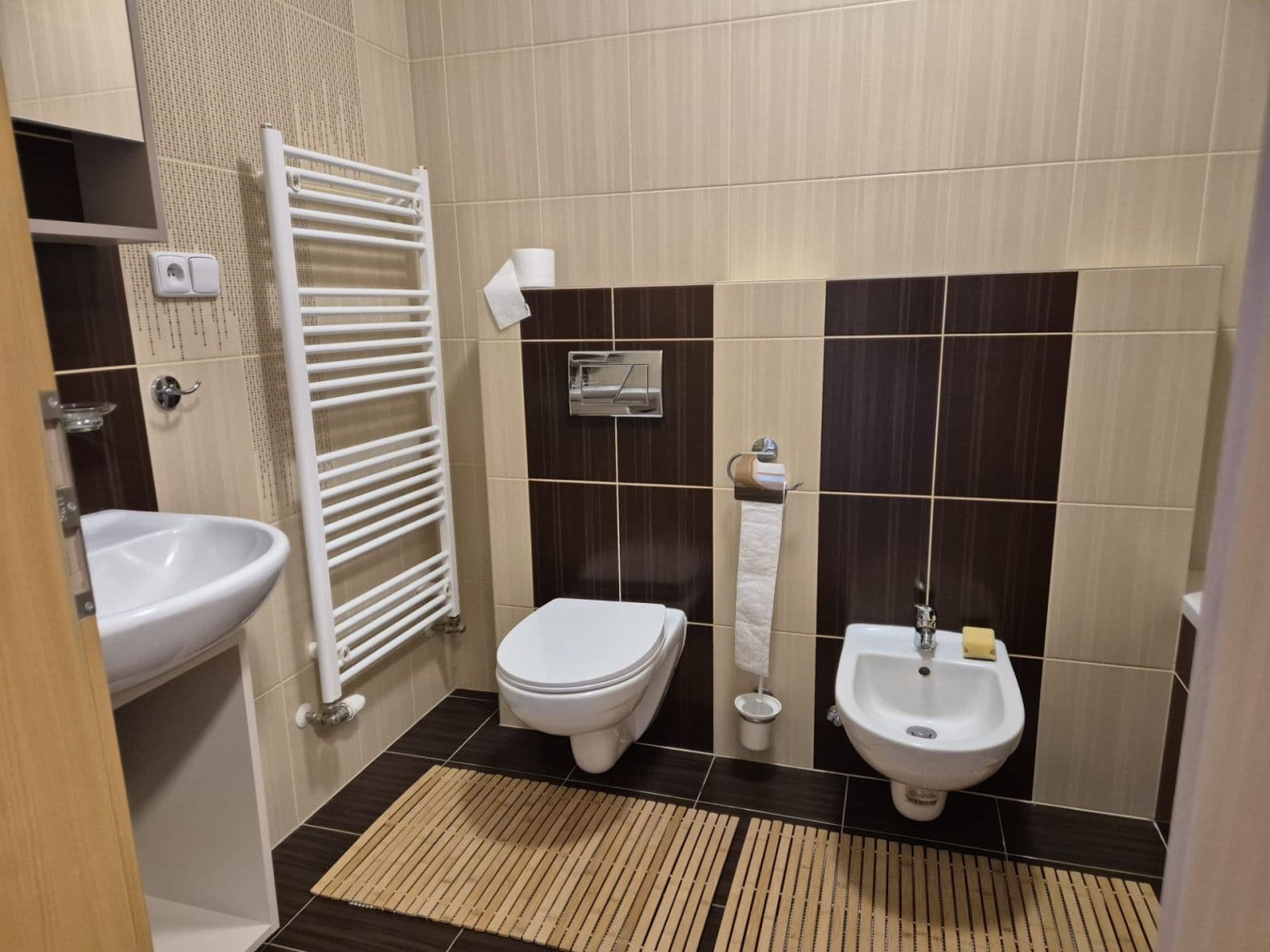 Prenájom bytu 1-izbový 45 m², Kařez, Plzeňský kraj Prenájom bytu 1-izbový 45 m², Kařez, Plzeňský kraj