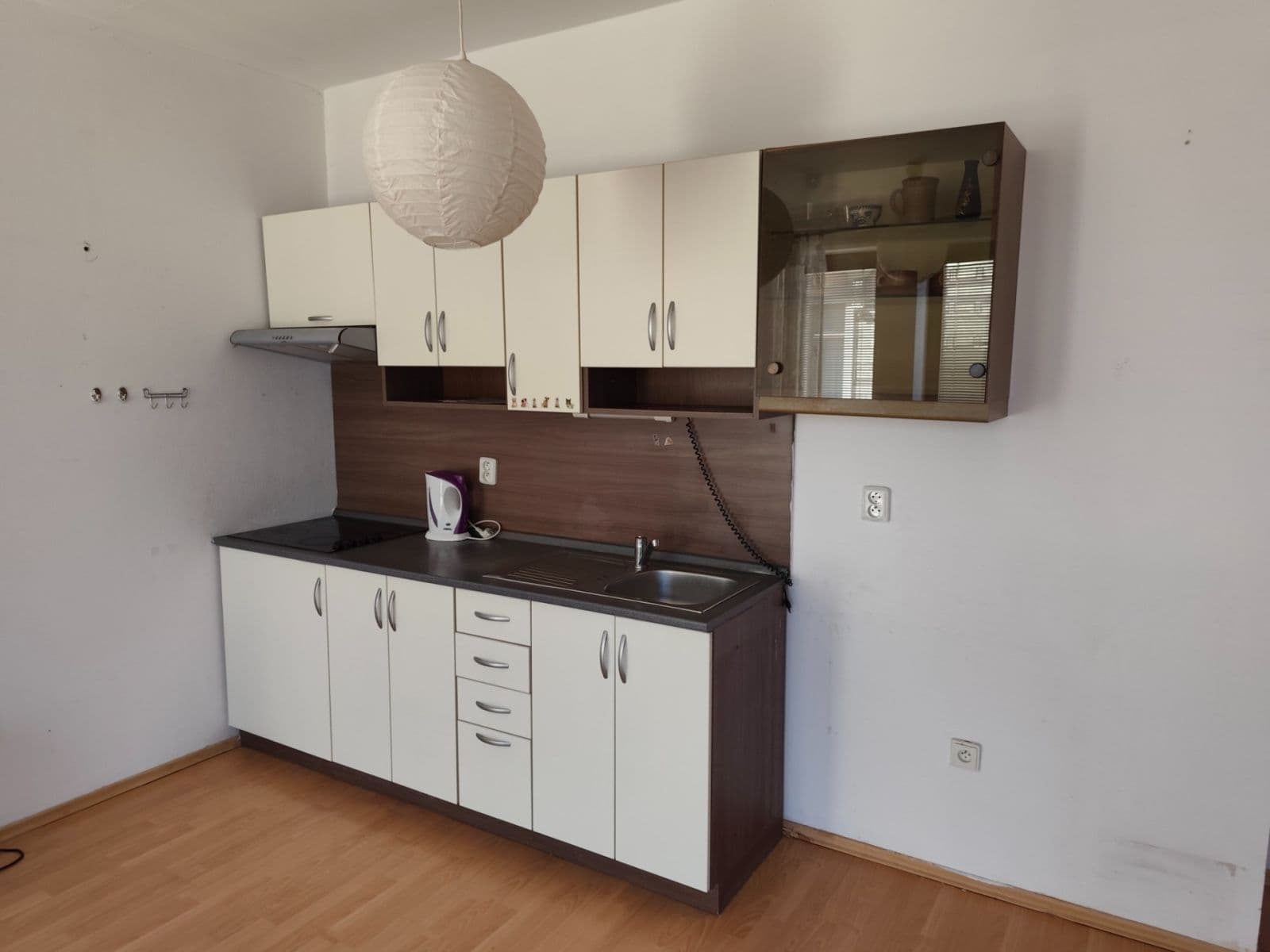 Prenájom bytu 1-izbový 36 m², Resselovo náměstí, Chrudim, Pardubický kraj Prenájom bytu 1-izbový 36 m², Resselovo náměstí, Chrudim, Pardubický kraj