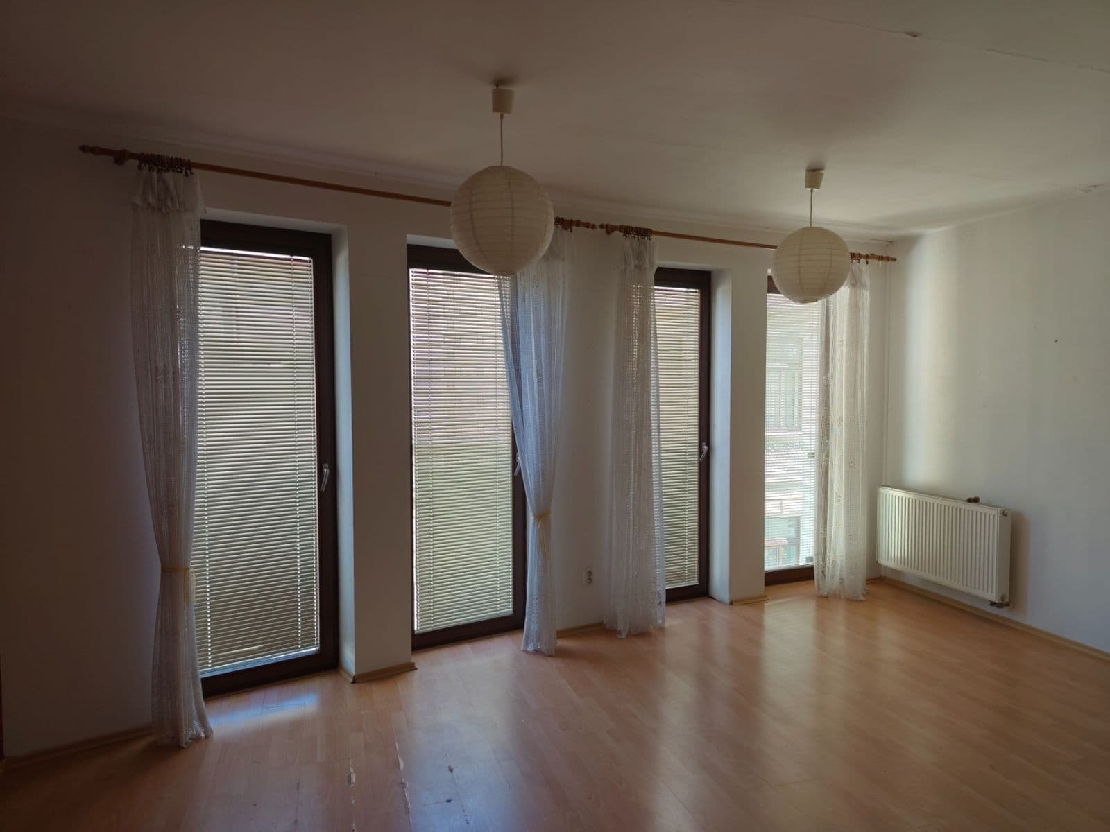 Prenájom bytu 1-izbový 36 m², Resselovo náměstí, Chrudim, Pardubický kraj Prenájom bytu 1-izbový 36 m², Resselovo náměstí, Chrudim, Pardubický kraj