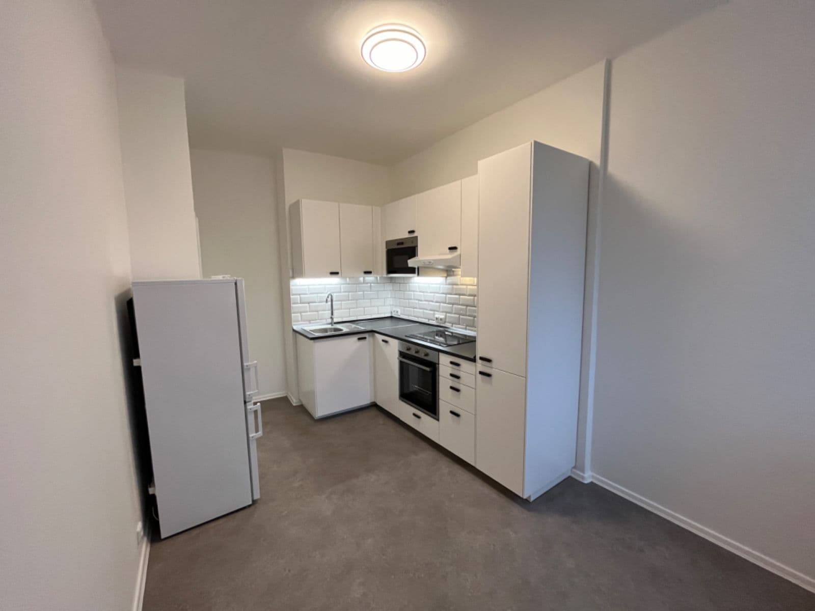 Prenájom bytu 1-izbový 40 m², Puškinovo náměstí, Praha, Praha Prenájom bytu 1-izbový 40 m², Puškinovo náměstí, Praha, Praha
