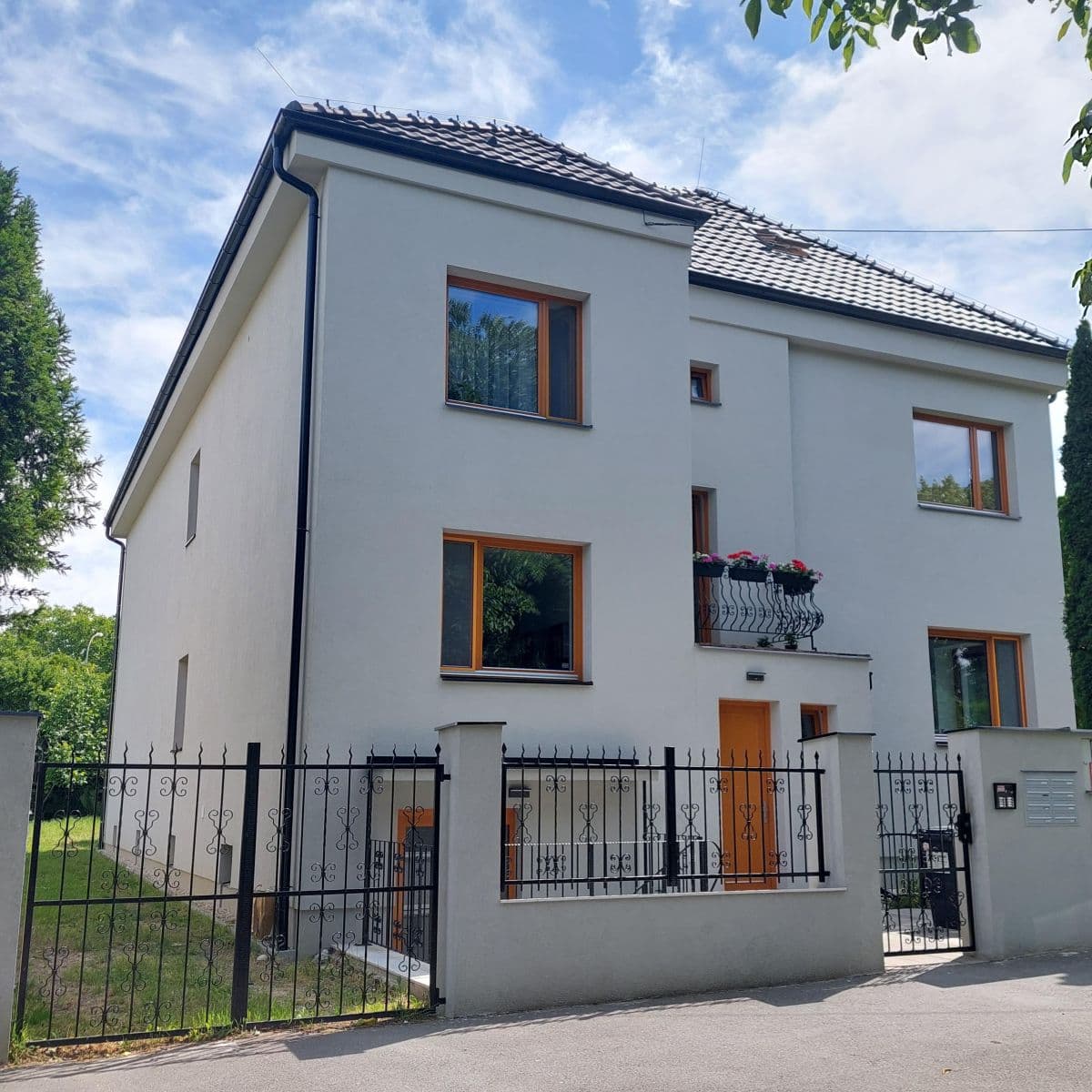 Prenájom bytu 3-izbový 602 m², K Novému dvoru, Praha, Praha Prenájom bytu 3-izbový 602 m², K Novému dvoru, Praha, Praha