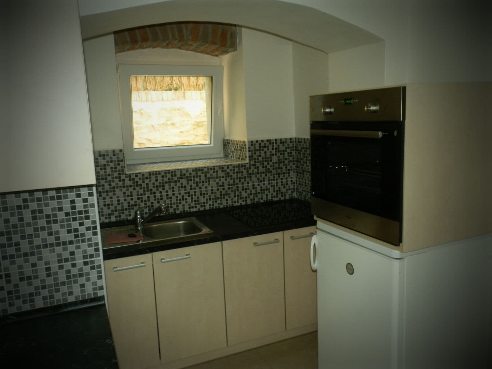 Prenájom bytu 3-izbový 60 m², Elišky Krásnohorské, Ústí nad Labem, Ústecký kraj Prenájom bytu 3-izbový 60 m², Elišky Krásnohorské, Ústí nad Labem, Ústecký kraj