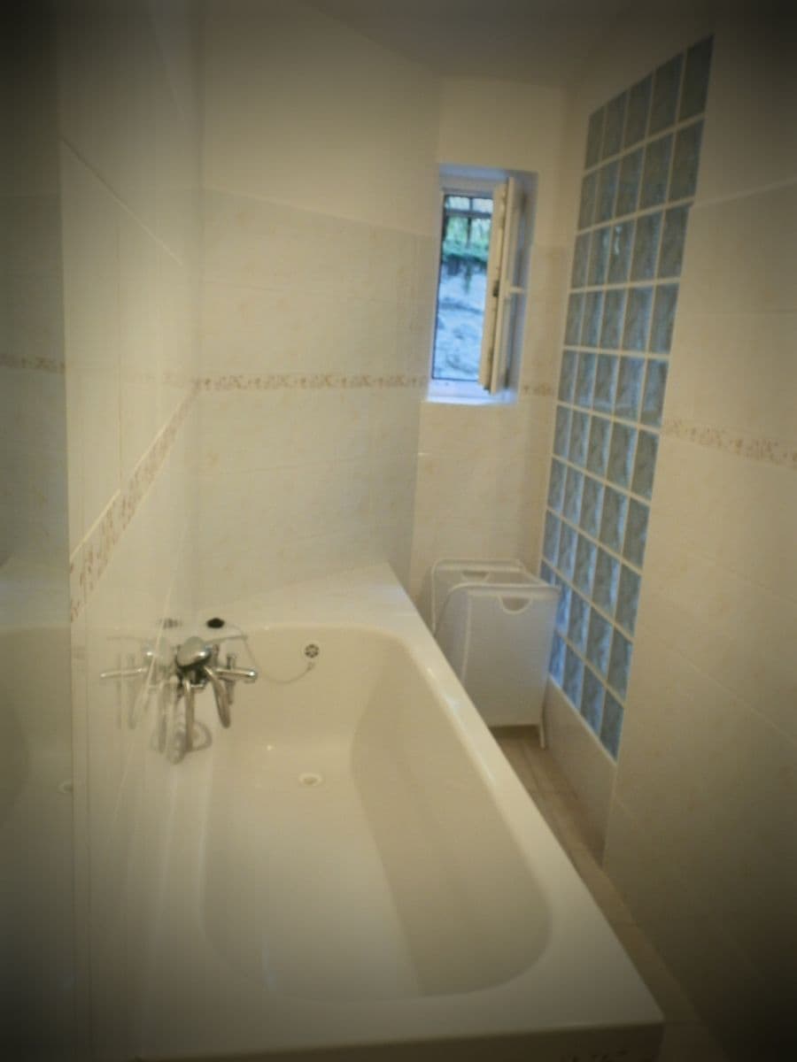 Prenájom bytu 3-izbový 60 m², Elišky Krásnohorské, Ústí nad Labem, Ústecký kraj Prenájom bytu 3-izbový 60 m², Elišky Krásnohorské, Ústí nad Labem, Ústecký kraj