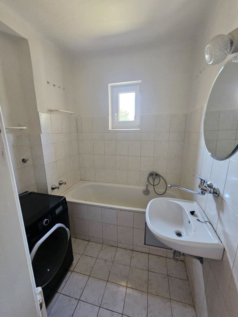 Prenájom bytu 16 m², Lanýžová, Praha, Praha Prenájom bytu 16 m², Lanýžová, Praha, Praha