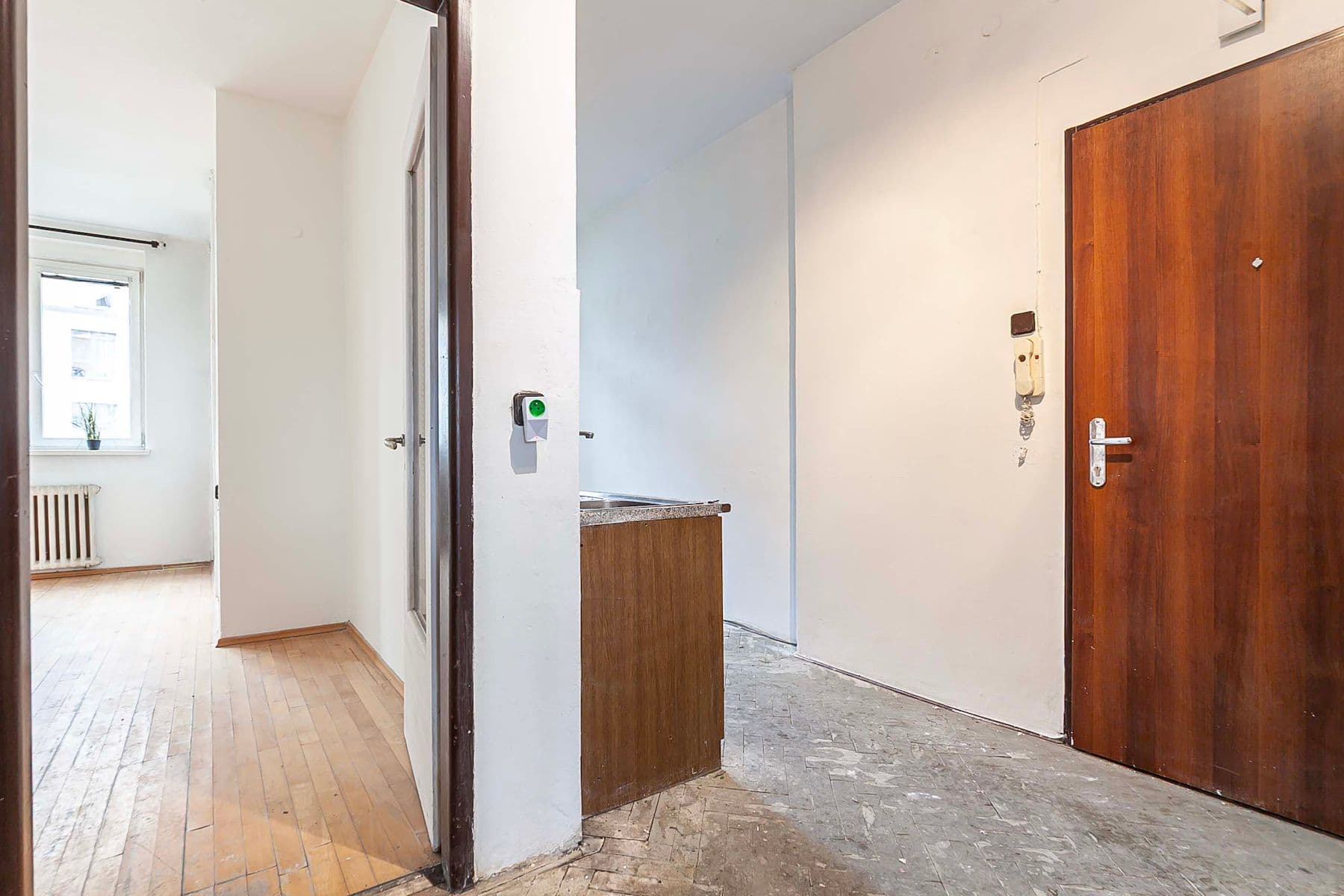 Predaj bytu 2-izbový 57 m², U Elektrárny, Praha, Praha Predaj bytu 2-izbový 57 m², U Elektrárny, Praha, Praha