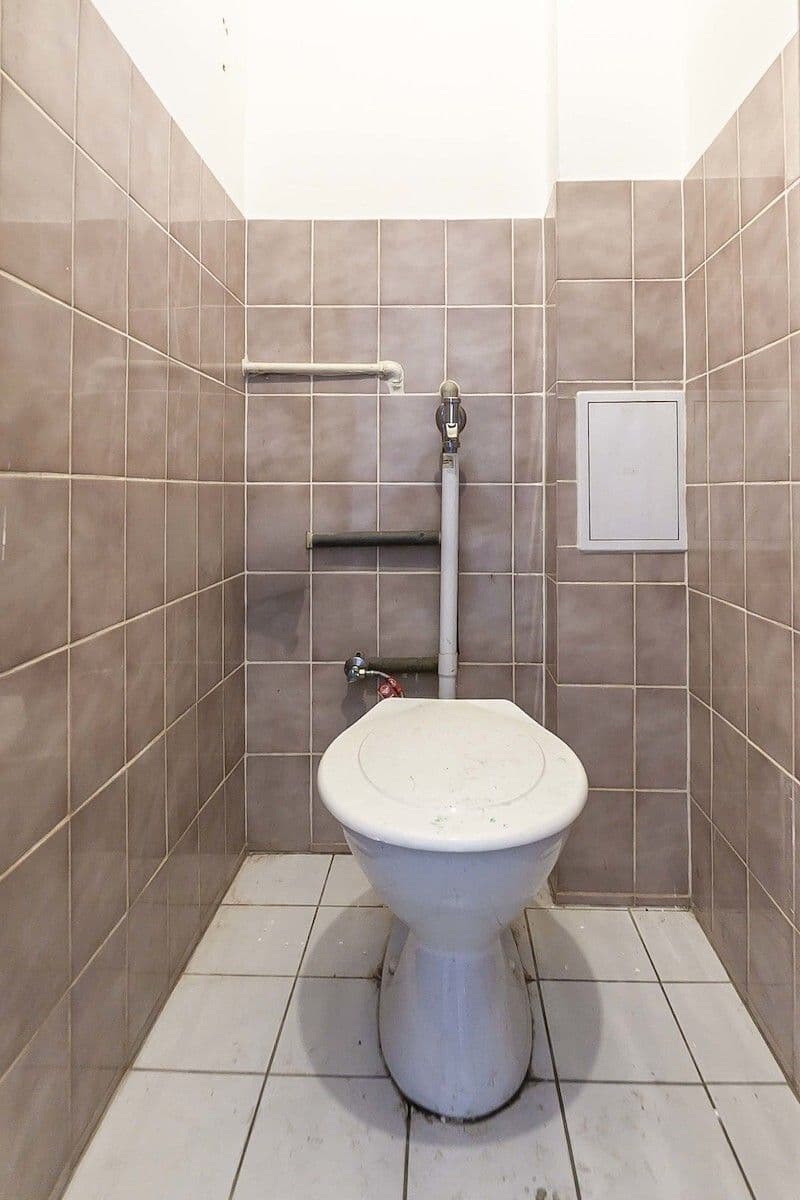 Predaj bytu 2-izbový 57 m², U Elektrárny, Praha, Praha Predaj bytu 2-izbový 57 m², U Elektrárny, Praha, Praha