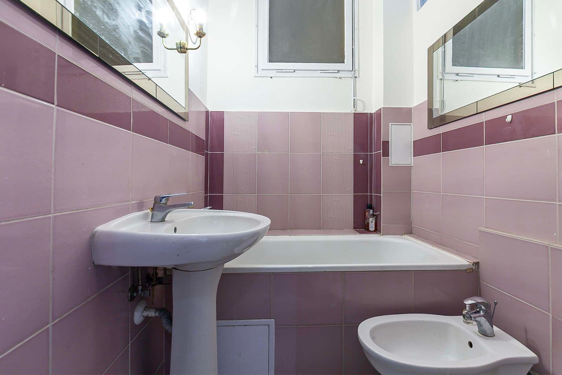 Predaj bytu 2-izbový 57 m², U Elektrárny, Praha, Praha Predaj bytu 2-izbový 57 m², U Elektrárny, Praha, Praha