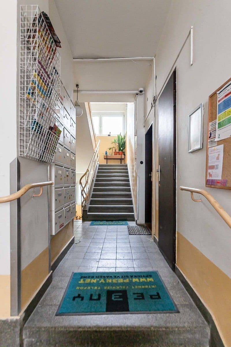Predaj bytu 2-izbový 57 m², U Elektrárny, Praha, Praha Predaj bytu 2-izbový 57 m², U Elektrárny, Praha, Praha