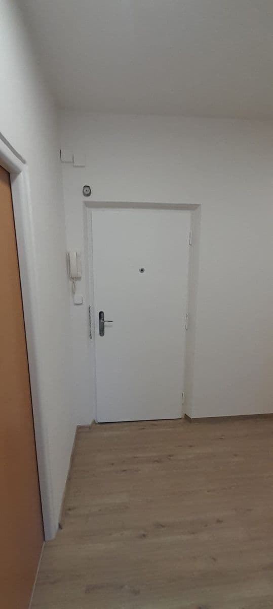 Prenájom bytu 2-izbový 54 m², Tyršova, Zlín, Zlínský kraj Prenájom bytu 2-izbový 54 m², Tyršova, Zlín, Zlínský kraj