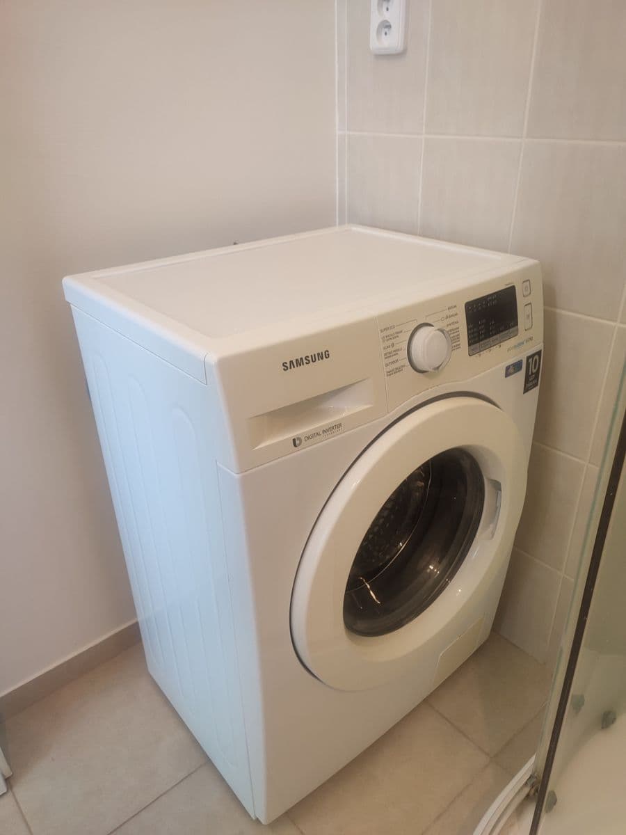 Prenájom bytu 2-izbový 54 m², Tyršova, Zlín, Zlínský kraj Prenájom bytu 2-izbový 54 m², Tyršova, Zlín, Zlínský kraj