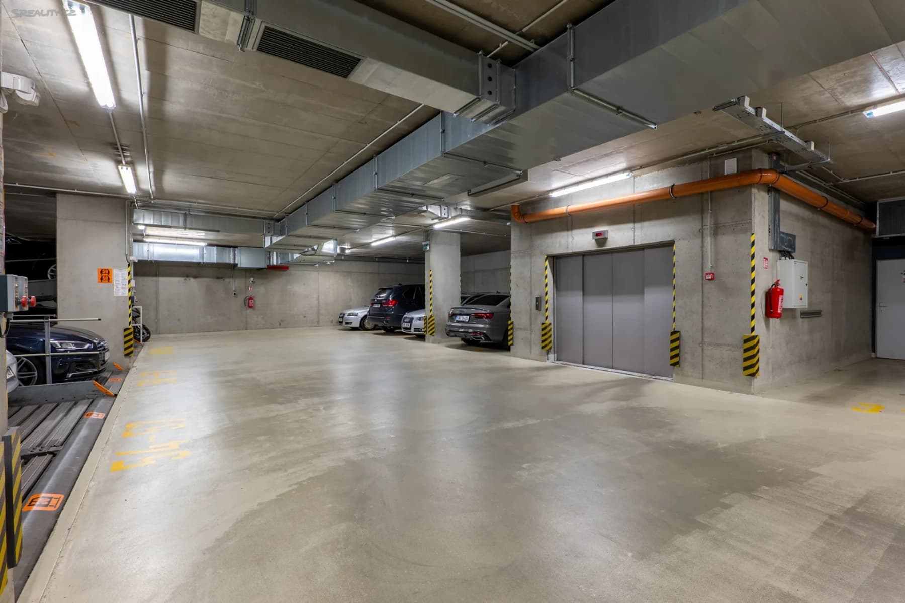 Prenájom bytu 2-izbový 67 m², Ocelářská, Praha, Praha Prenájom bytu 2-izbový 67 m², Ocelářská, Praha, Praha