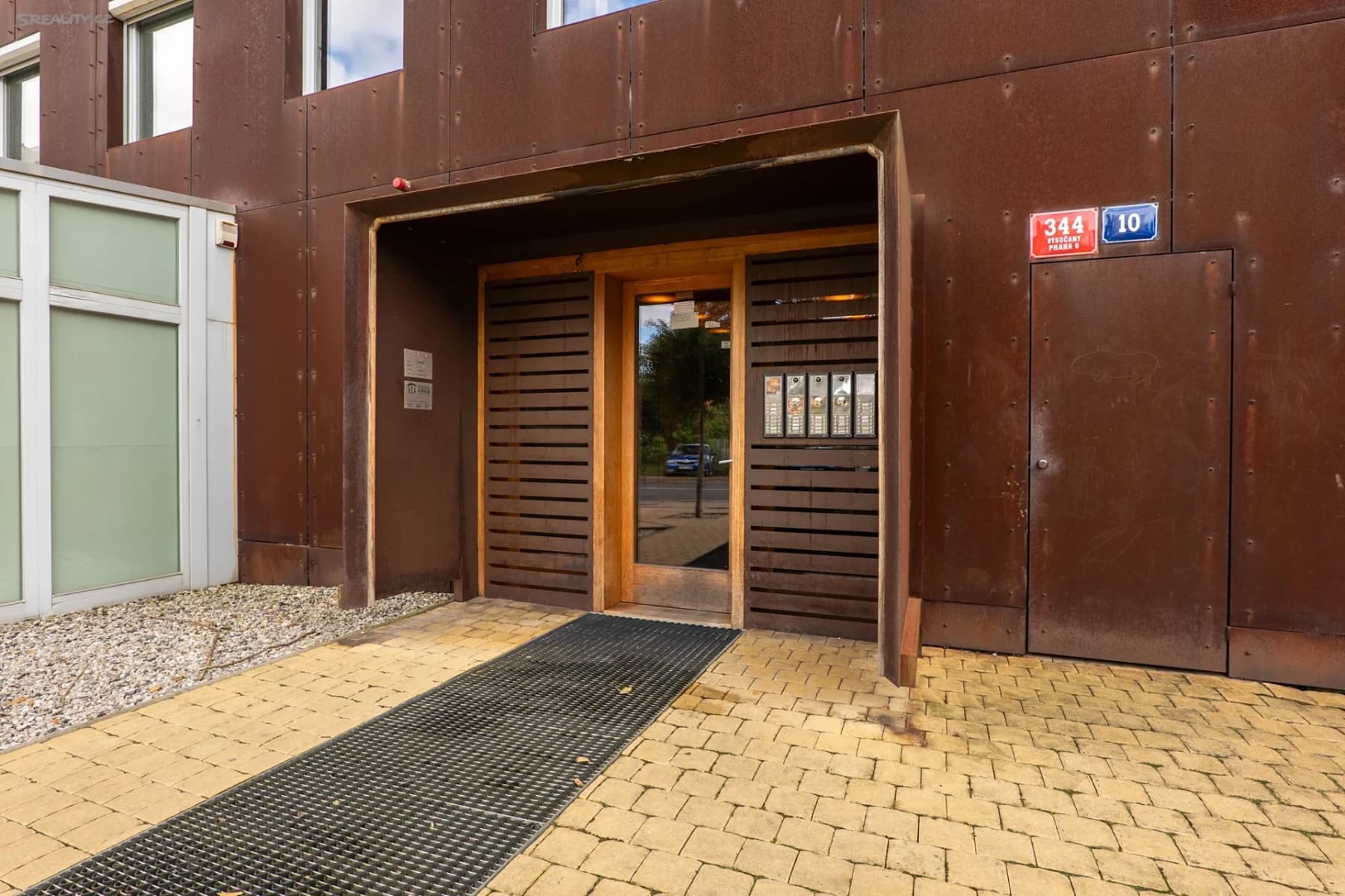 Prenájom bytu 2-izbový 67 m², Ocelářská, Praha, Praha Prenájom bytu 2-izbový 67 m², Ocelářská, Praha, Praha