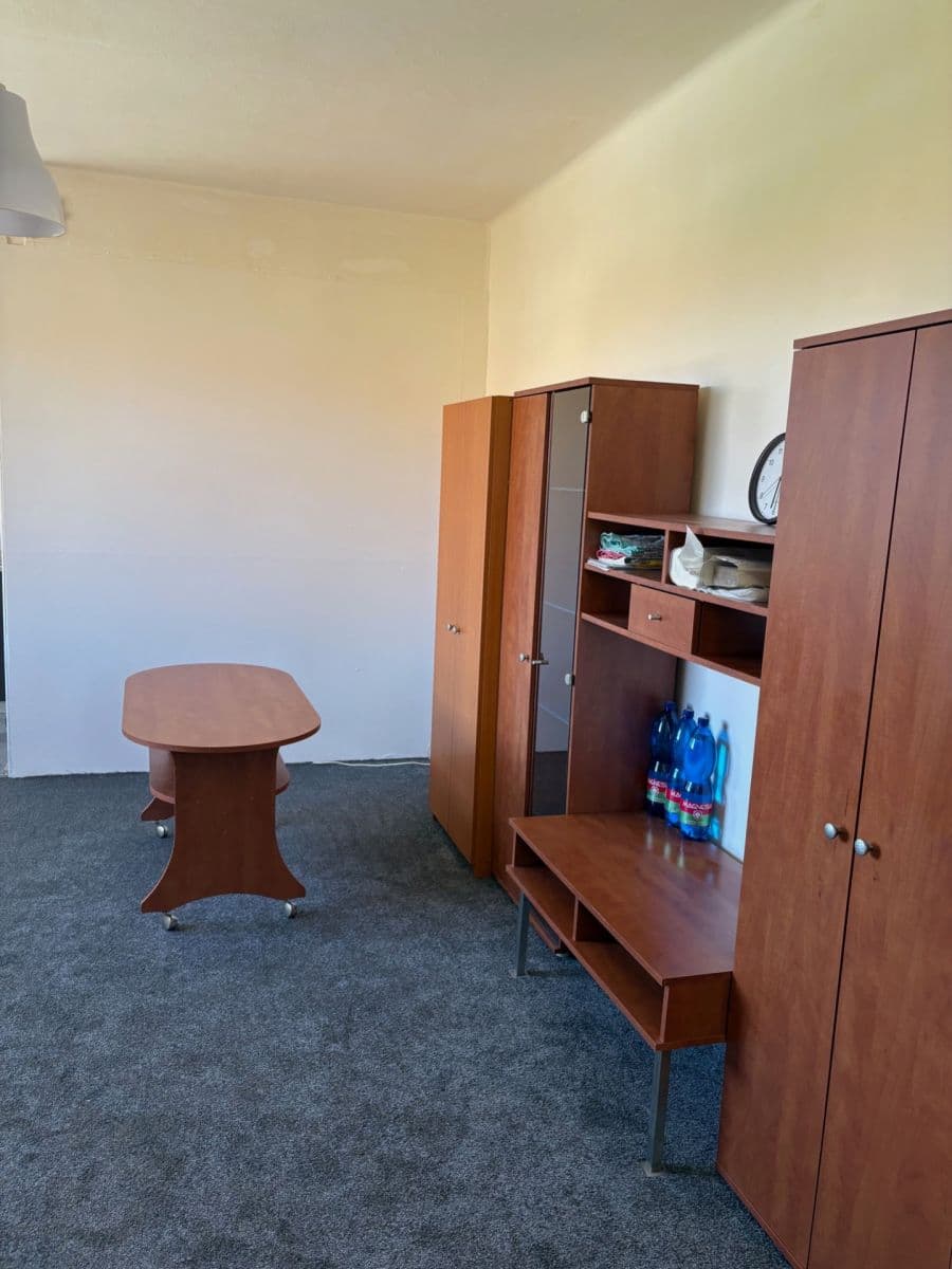 Prenájom bytu 1-izbový 33 m², Příbram, Středočeský kraj Prenájom bytu 1-izbový 33 m², Příbram, Středočeský kraj