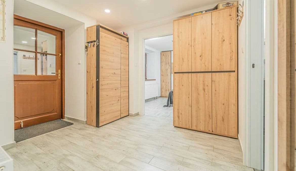 Predaj domu 280 m², pozemek 3.453 m², Choceradská, Ondřejov, Středočeský kraj Predaj domu 280 m², pozemek 3.453 m², Choceradská, Ondřejov, Středočeský kraj
