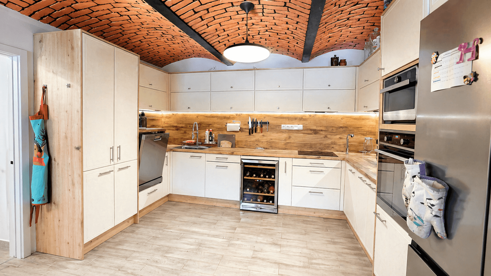 Predaj domu 280 m², pozemek 3.453 m², Choceradská, Ondřejov, Středočeský kraj Predaj domu 280 m², pozemek 3.453 m², Choceradská, Ondřejov, Středočeský kraj