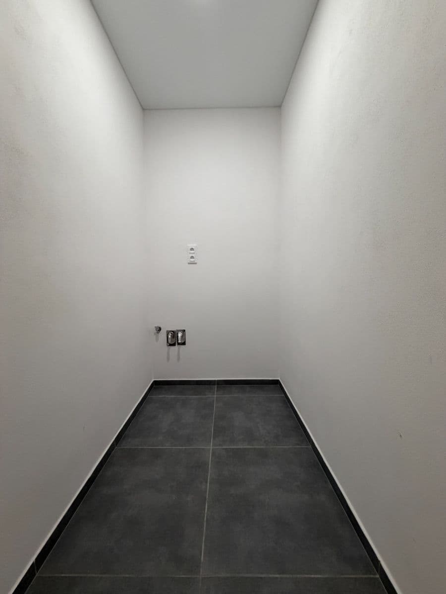 Prenájom bytu 3-izbový 73 m², K Hájku, Frýdek-Místek, Moravskoslezský kraj Prenájom bytu 3-izbový 73 m², K Hájku, Frýdek-Místek, Moravskoslezský kraj