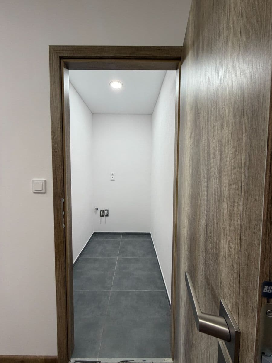Prenájom bytu 3-izbový 73 m², K Hájku, Frýdek-Místek, Moravskoslezský kraj Prenájom bytu 3-izbový 73 m², K Hájku, Frýdek-Místek, Moravskoslezský kraj