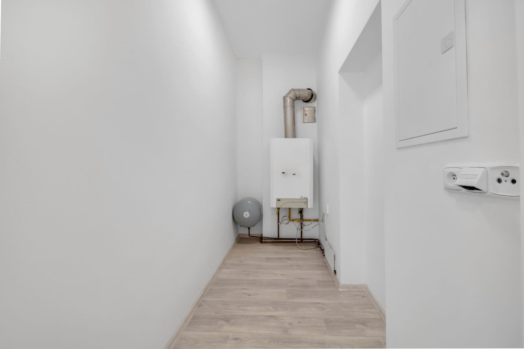 Predaj bytu 3-izbový 68 m², Jungmannova, Jablonec nad Nisou, Liberecký kraj Predaj bytu 3-izbový 68 m², Jungmannova, Jablonec nad Nisou, Liberecký kraj